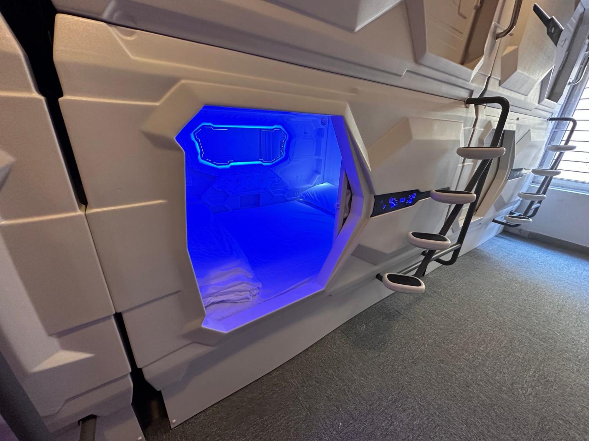 Blr Pods Hotel Bangalore Luaran gambar